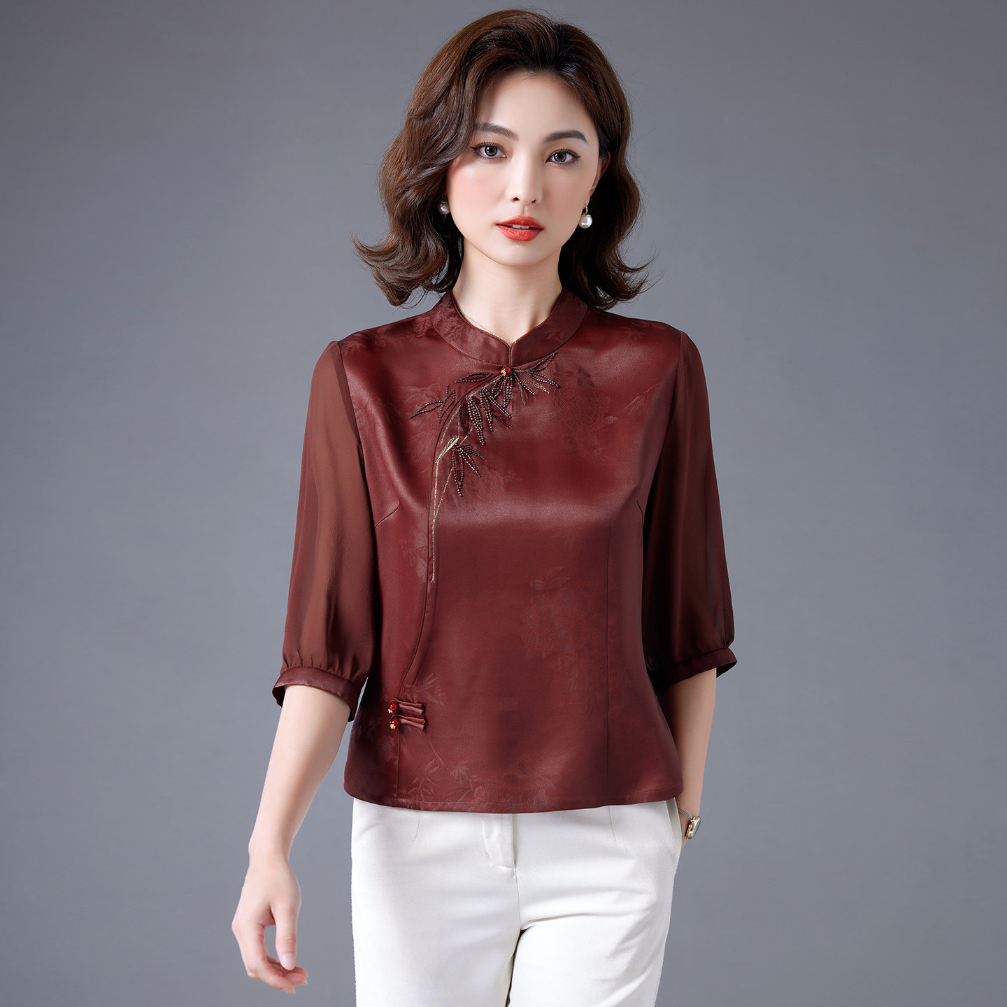 中式国风刺绣红云纱真丝上衣女短袖2026夏高端妈妈装端桑蚕丝小衫