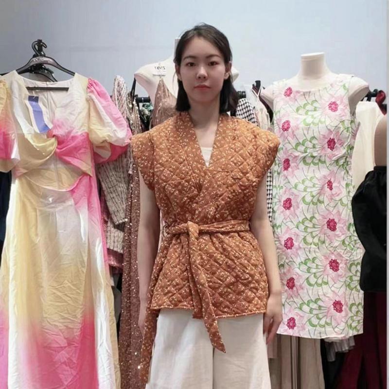 复古印花常规保暖马夹轻奢系带