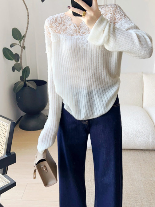 2025新款女装秋甜美韩风通勤软糯百搭打底蕾丝拼接针织羊毛上衣