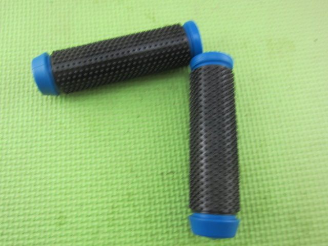 Poignées de vélo - Ref 2348053 Image 3