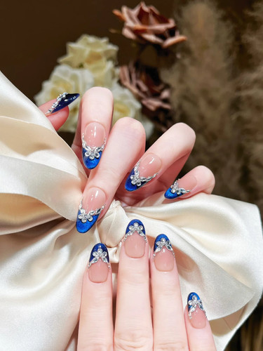 【蓝丝绒】蓝调显白蓝色爆闪猫眼满钻美甲穿戴甲
