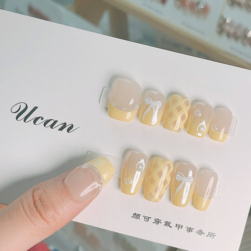 【夏日奶芙】奶黄格纹手绘蝴蝶结奶欲风ins纯手工穿戴甲