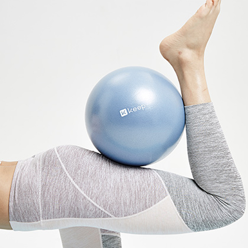 Keep迷你瑞士球健身锻炼瑜伽球普拉提平衡防爆小球女生塑形软心球-封面