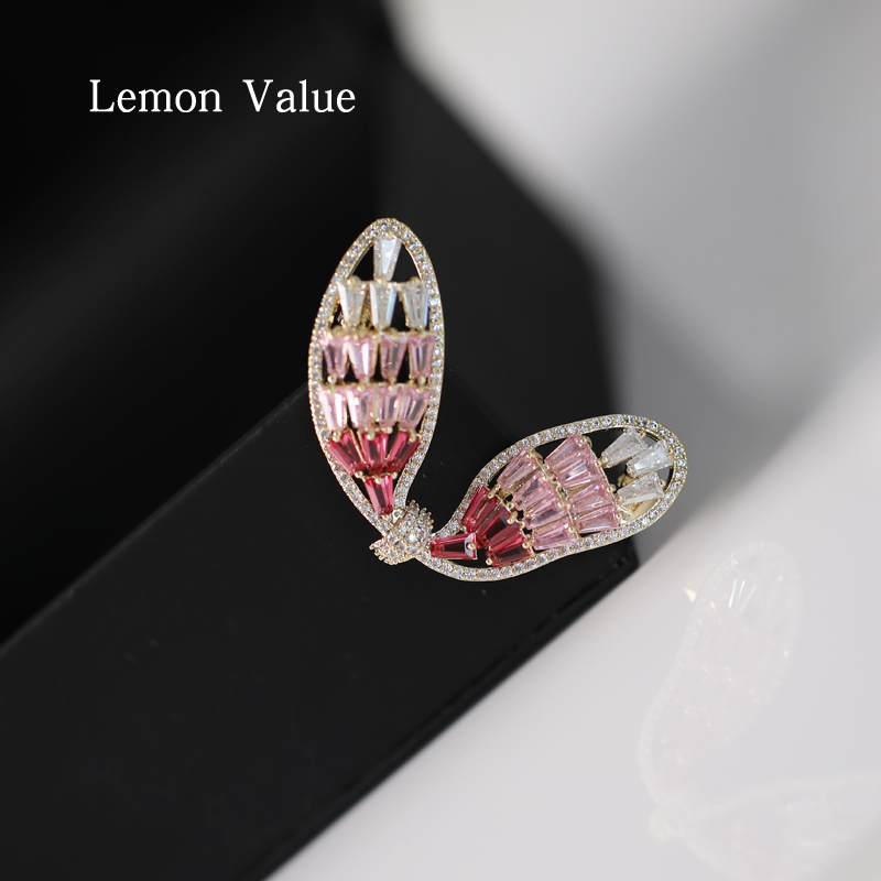 Lemon Value粉色兔耳朵小动物合成锆石水晶日韩胸针领夹别针胸花