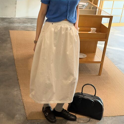 SJG设计感白色半身裙女春