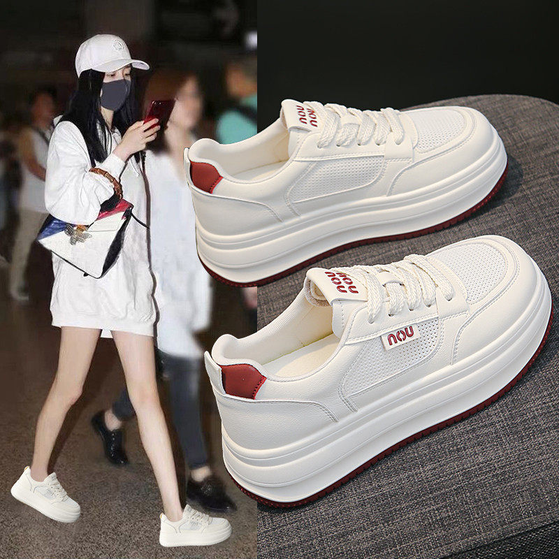爆款网面小白鞋女2026新款春夏季薄款透气厚底运动休闲配裙子板鞋
