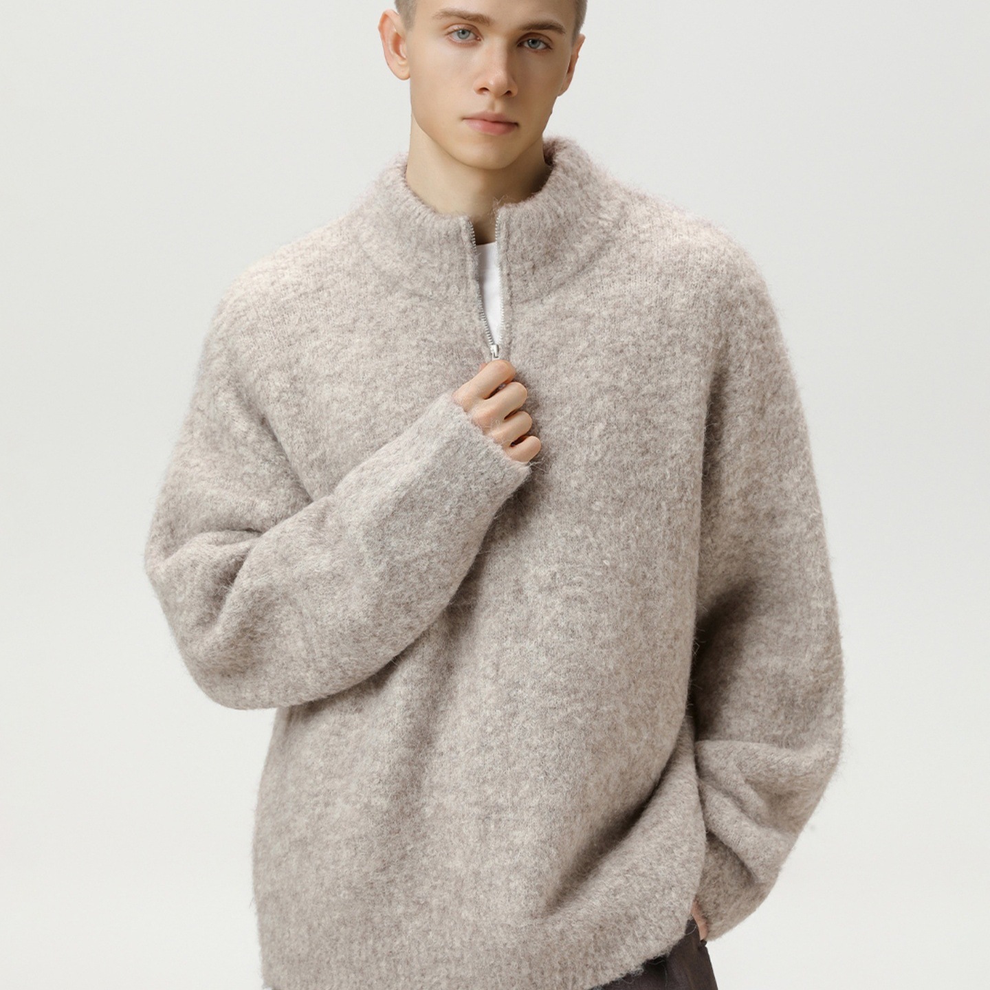 LJOSANNLAM极简风半拉链立领毛衣男宽松百搭保暖针织衫