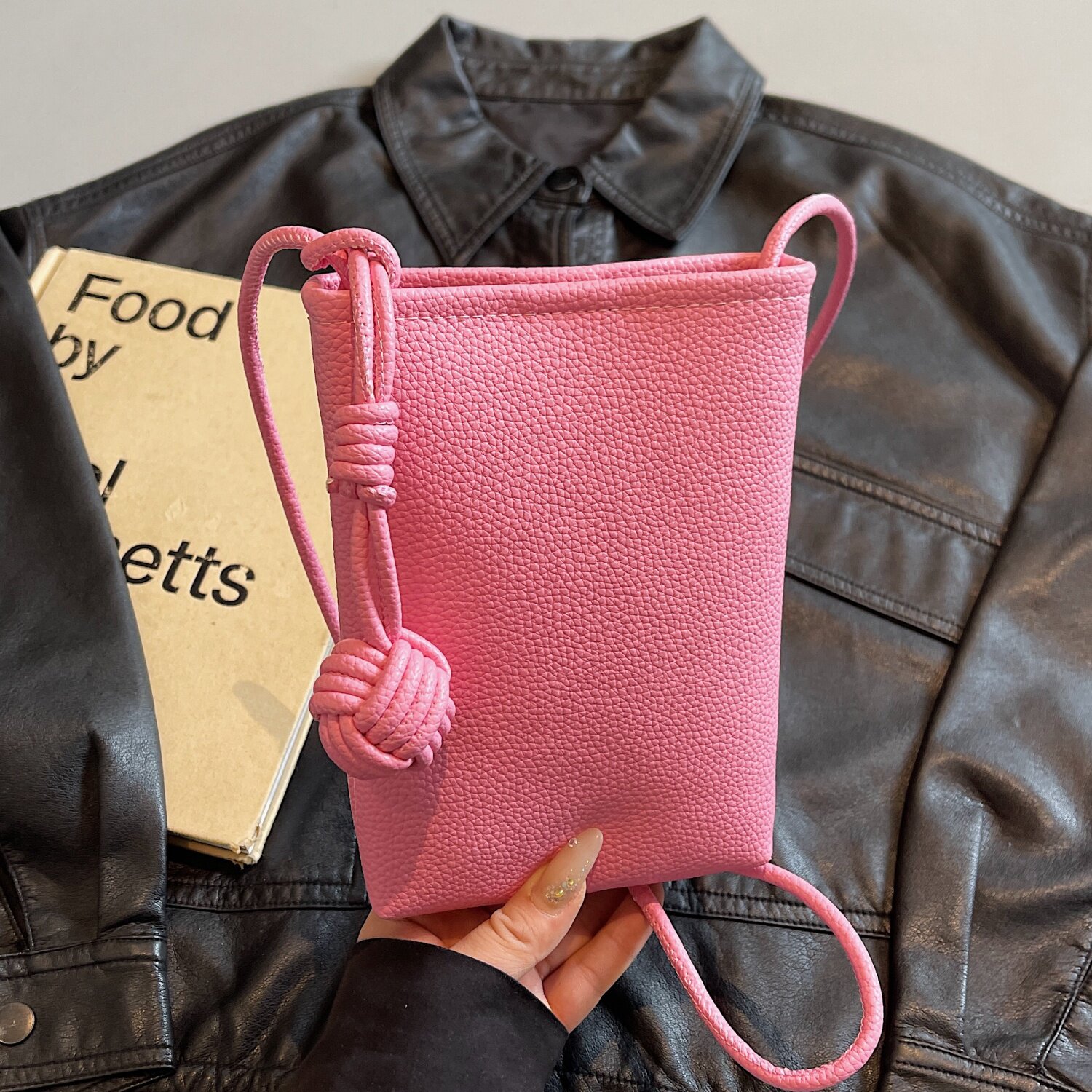 糖果色迷你小包包女2026新款简约时尚手机包春夏季小众百搭斜挎包