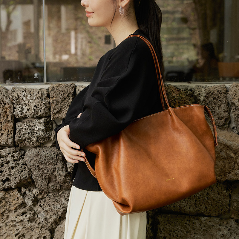 万里马水桶包云漫腋下包通勤包大容量慵懒风托特包时尚牛皮单肩包