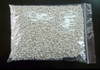 颗粒缓释肥花肥肥料通用营养液花卉盆栽复合肥散装100g3包包邮