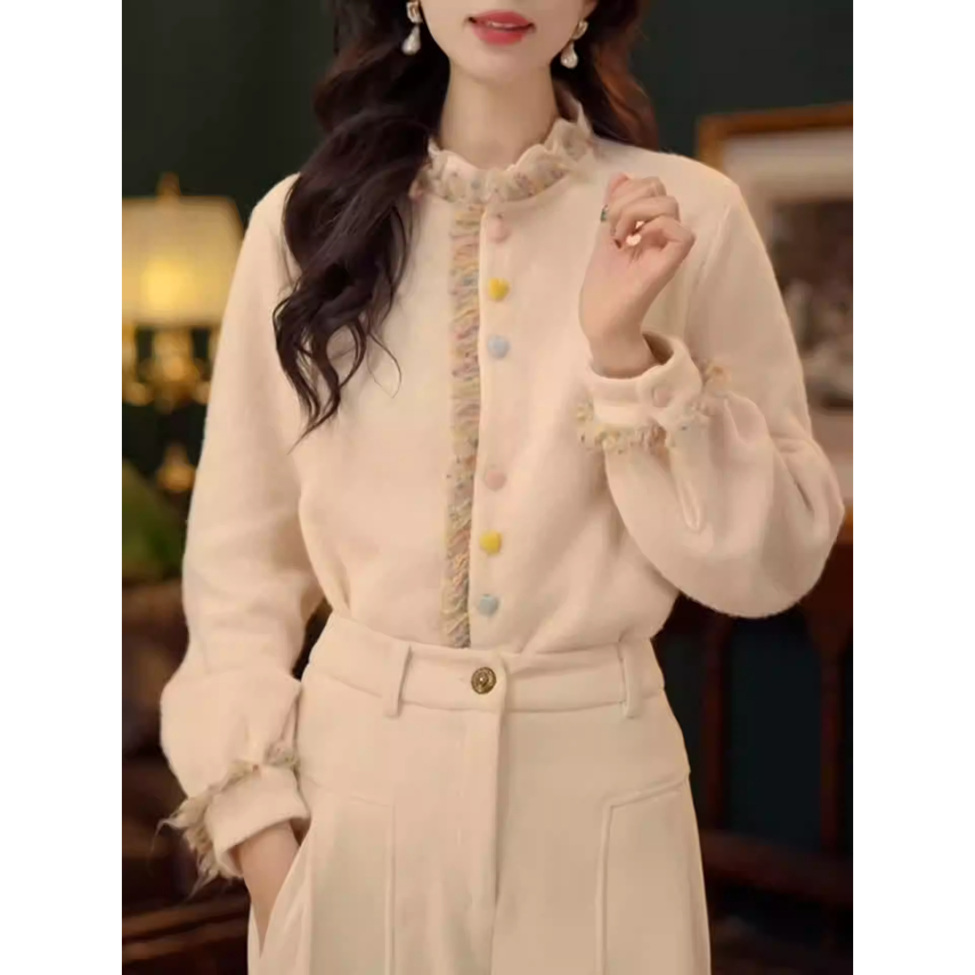 设计感爱心单排扣长袖衬衫女秋冬时尚百搭加厚保暖花边立领上衣潮,女装/女士精品,时尚防晒服,淘宝优惠券,粉丝福利购,淘宝优惠卷