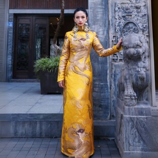 锦秀儿原创黄龙织锦立领马蹄袖修身改良走秀旗袍新中式秋冬连衣裙