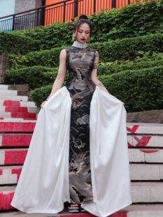 锦秀儿原创法式 赫本风高端黑龙织锦白色仿醋酸立领复古拼接连衣裙