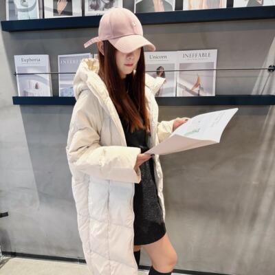 爆款高品质长款过膝连帽羽绒服