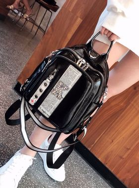 高颜值轻便双肩包女2025新款时尚高级旅游洋气大容量超火女士背包