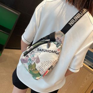 超火轻便外出旅游包包女2025新款 休闲女士斜挎包高级运动胸包小包