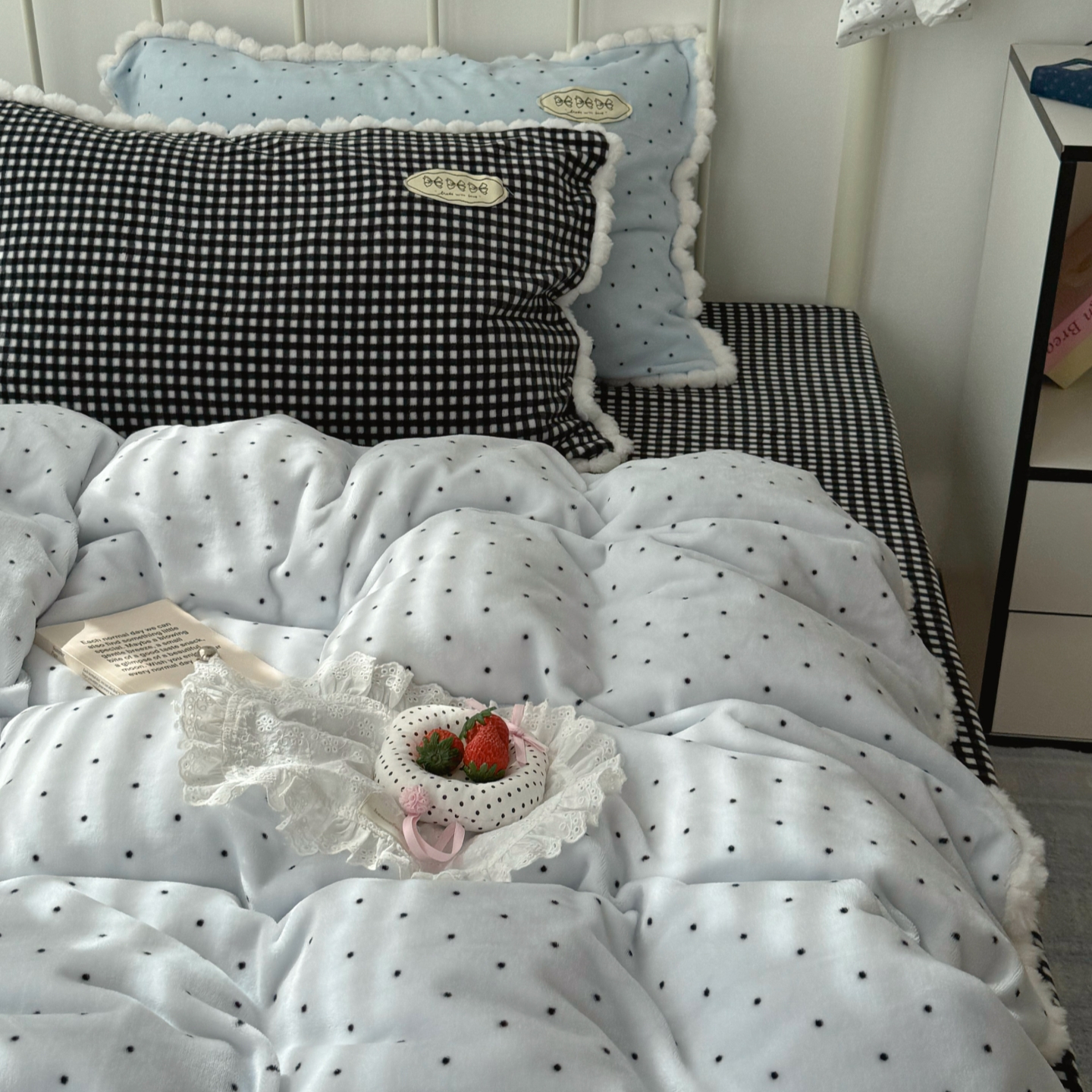 梨梦 薄荷波点 ins保暖加厚牛奶绒四件套床单被套珊瑚绒床上用品