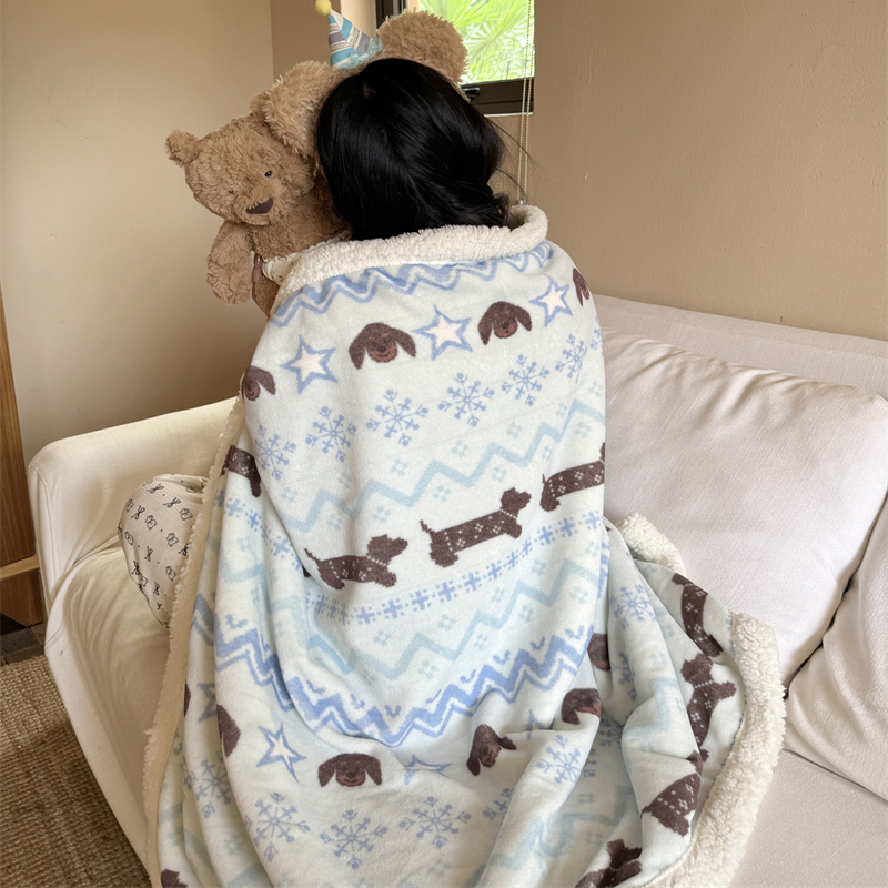 梨梦 可爱费尔岛风牛奶绒毛毯羊羔绒沙发盖毯子珊瑚绒办公室午睡