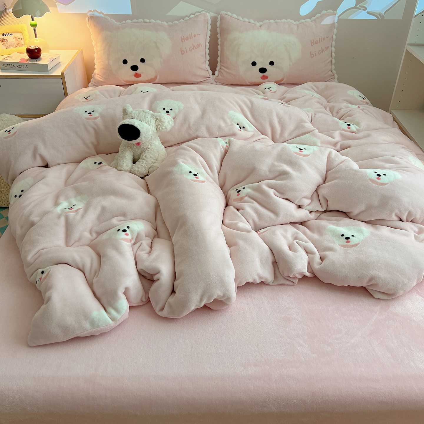 梨梦 可爱比熊 卡通可爱牛奶绒四件套保暖珊瑚绒床单被套床上用品