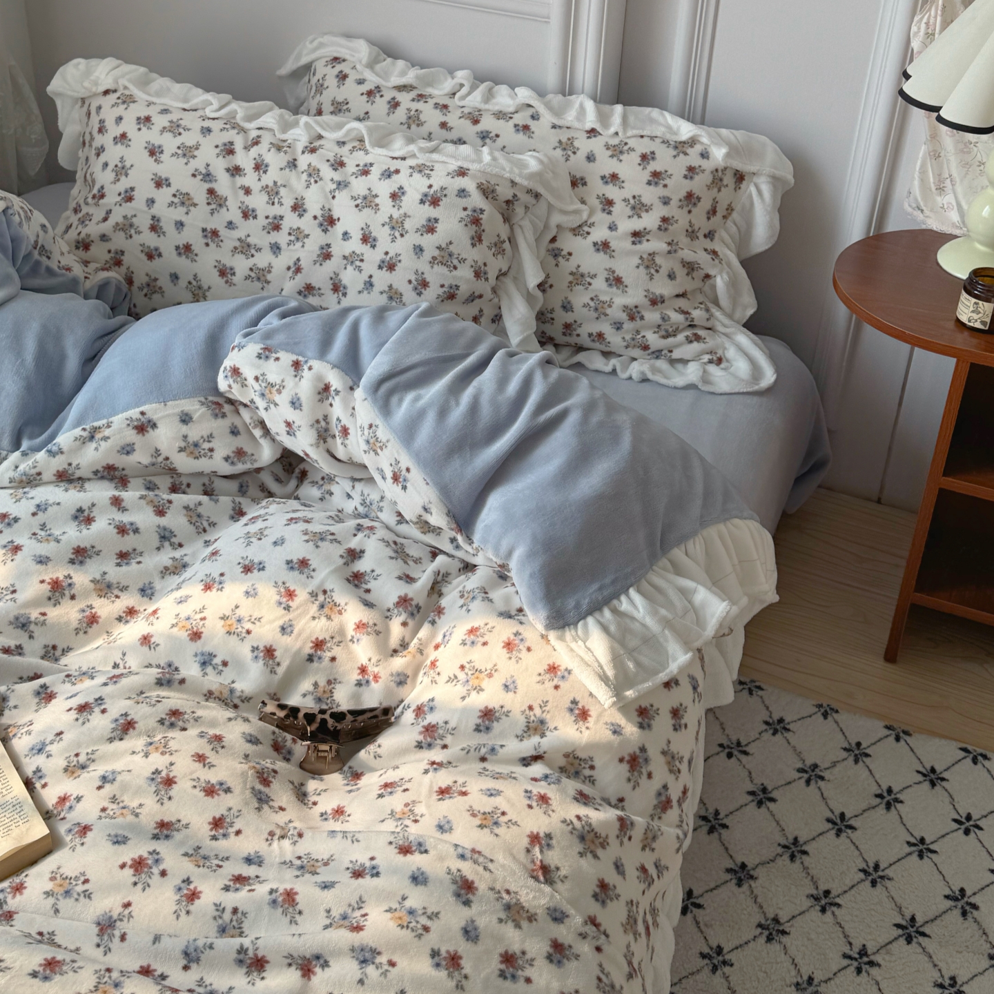 梨梦 法式复古碎花秋冬保暖牛奶绒四件套床单被套珊瑚绒床上用品