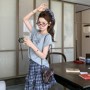 盐甜系卡通印花T恤格子半身裙两件套女2025夏新款韩版休闲小个子图片