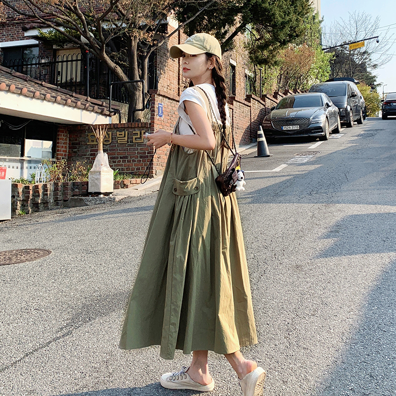 ootd穿搭慵懒风军绿色工装背带连衣裙女夏2025超火好看长裙两件套，女装运动套装，浙宝285（原212）
