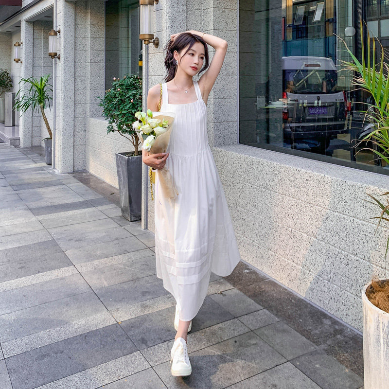 吊带连衣裙子女夏季收腰显瘦甜辣初恋茶歇法式海边度假小个子图片