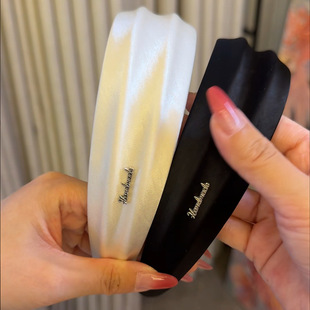 江奈儿推荐 缎面高颅顶头箍洗脸头发 复古风凹凸宽边发箍精致时尚