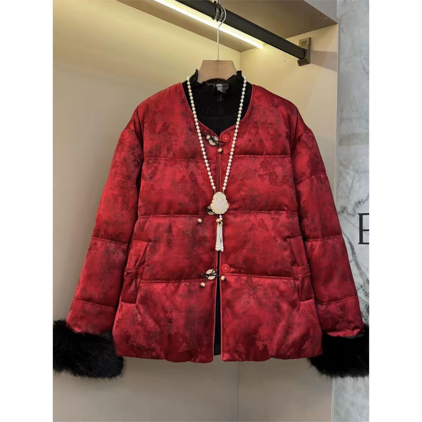 2025秋冬新款大码女装好看洋气红色新中式国风短款棉服厚外套上衣