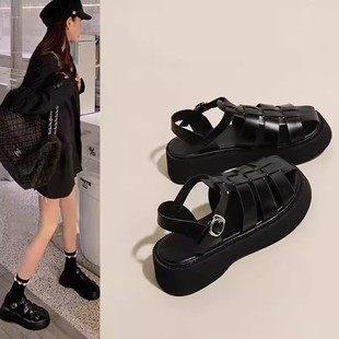 真皮黑色罗马包头凉鞋 女夏季 外穿2025新款 松糕厚底编织缕空猪笼鞋