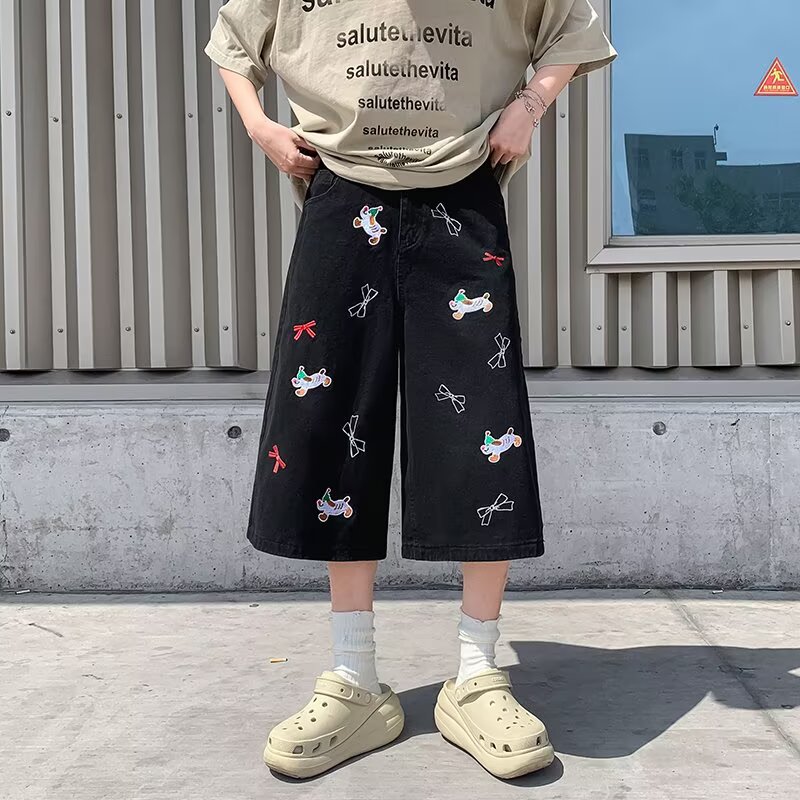 趣味刺绣七分牛仔短裤男款潮牌黑色水洗直筒宽松美式阔腿7分中裤
