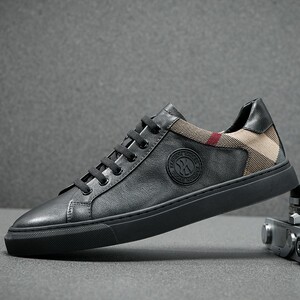 欧洲站男鞋潮鞋2026春季休闲皮鞋英伦风透气板鞋简约百搭乐福鞋男