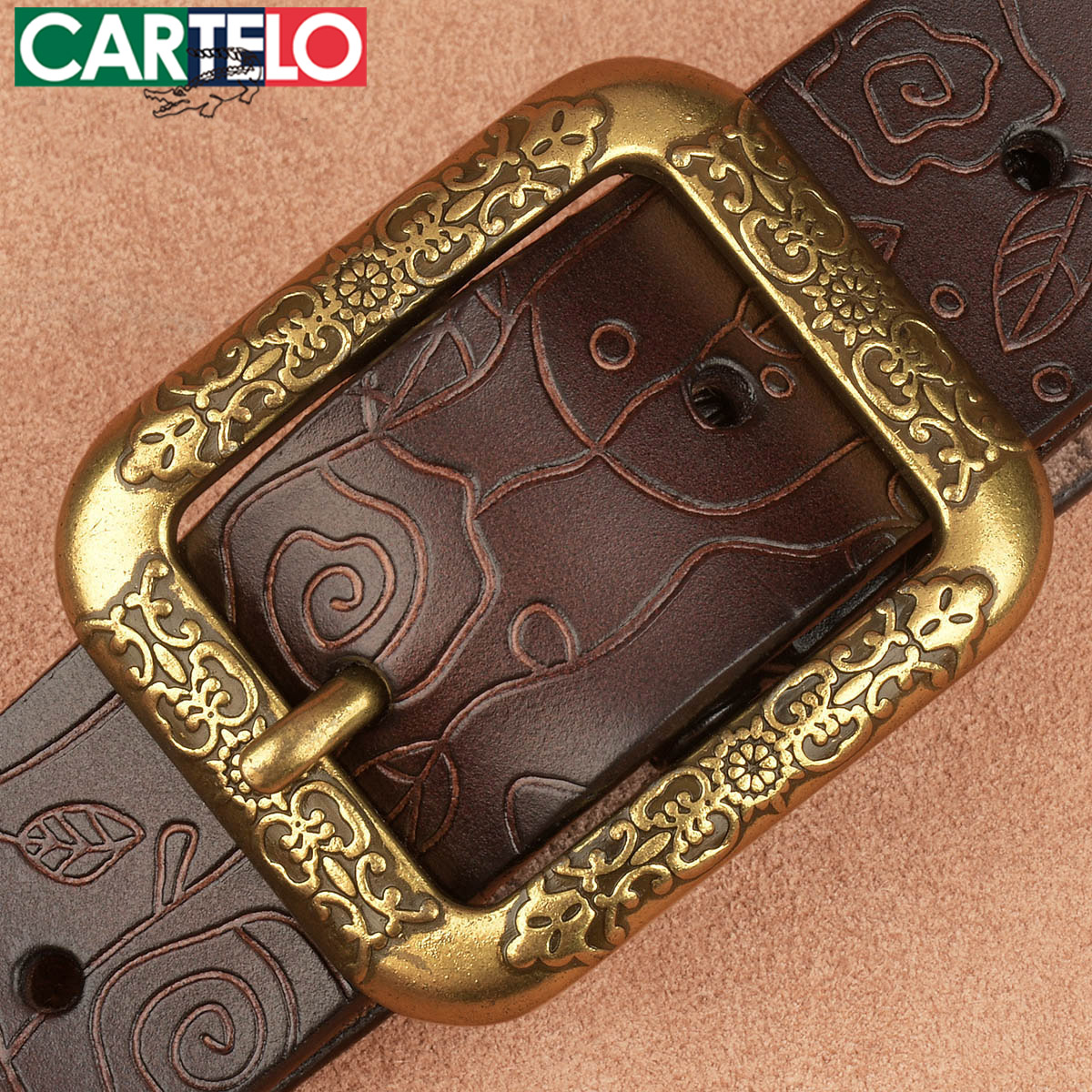 卡帝乐鳄鱼复古风压花针扣头皮带