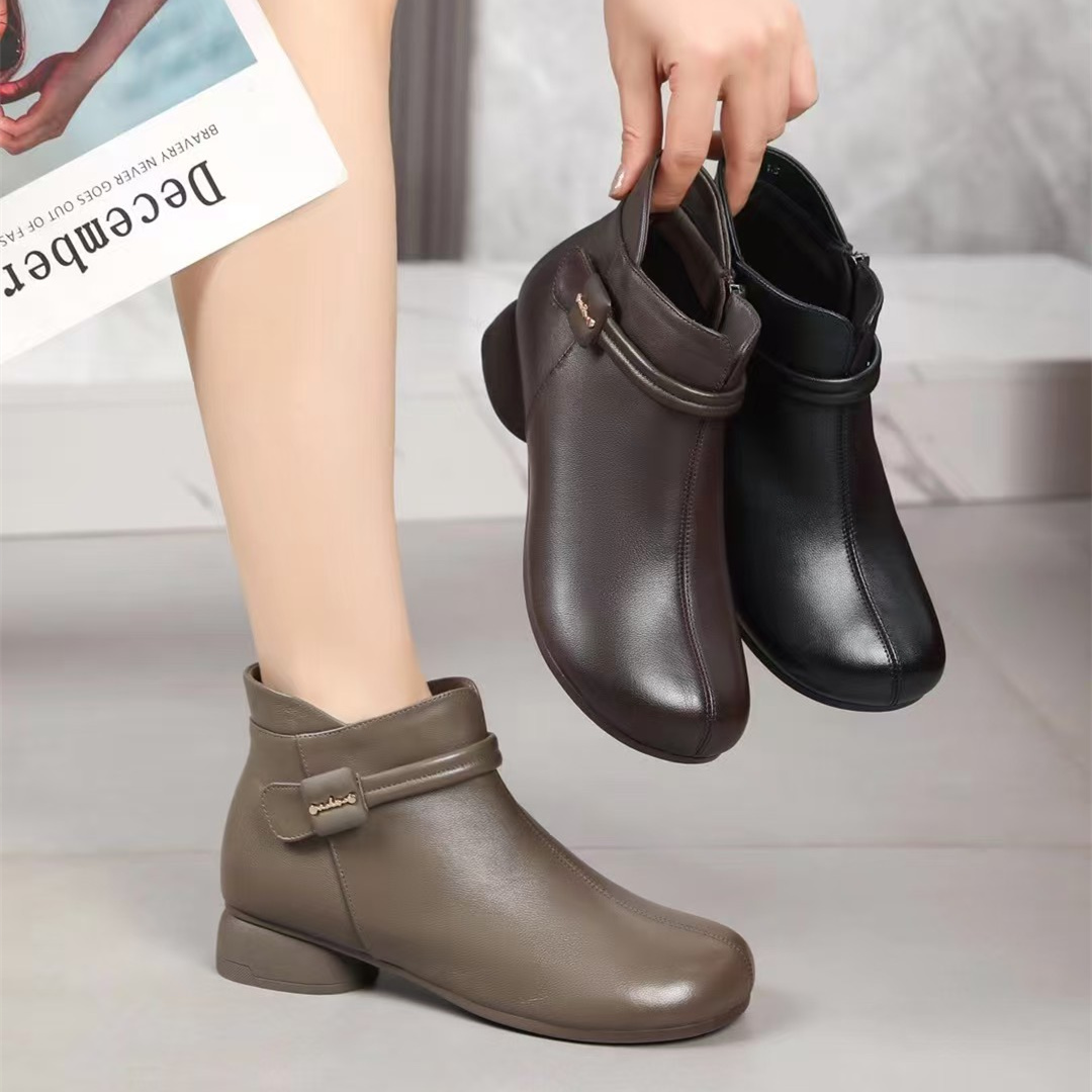 大码韩版真皮短靴女冬季皮带扣