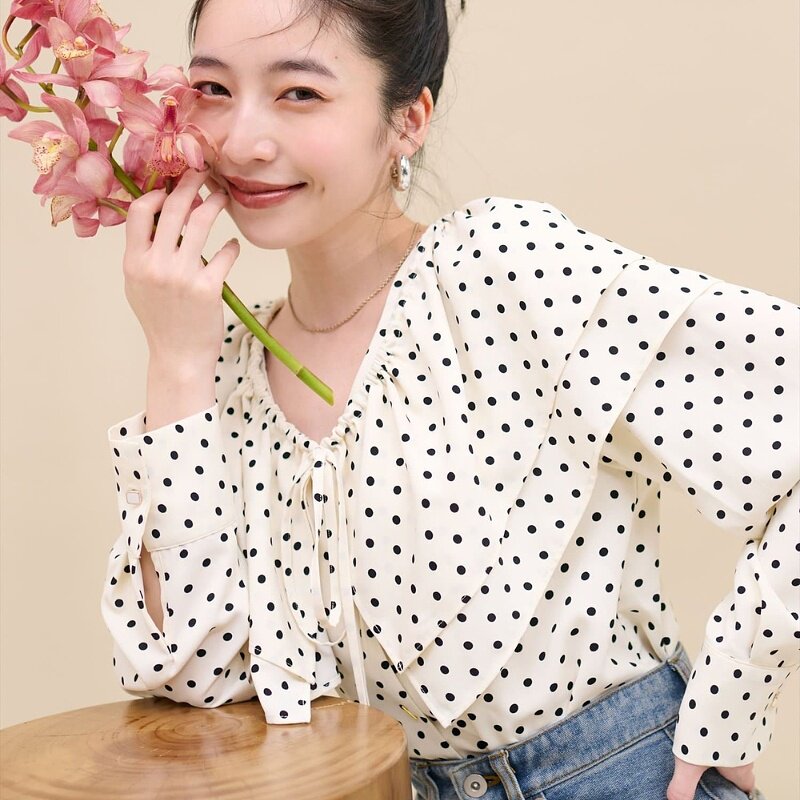 春夏新品日系甜美可爱风褶边斗篷多层领衬衫0341040240
