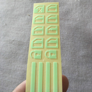 汽车发光立体贴开关车窗按钮升降器改装贴纸通用夜光车身防水新款
