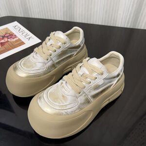 厚底丑萌面包大头鞋女2024新款真皮系带休闲鞋韩版擦色圆头小白鞋