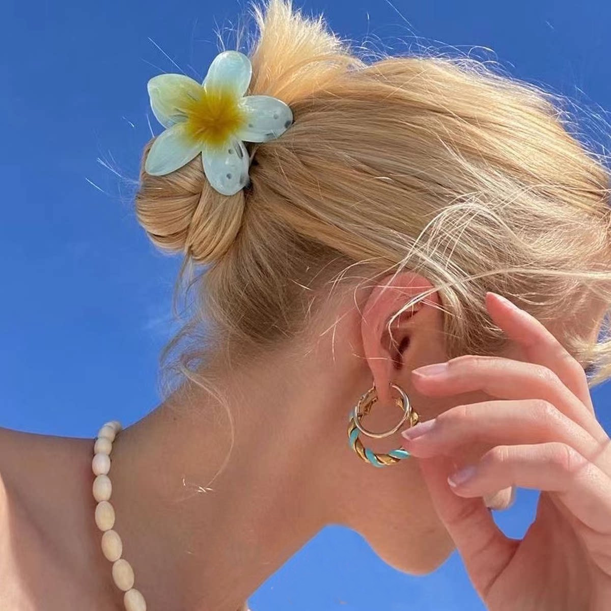 emijay鸡蛋花海边度假蓝色发夹女岛花朵抓夹发抓头饰发饰2026新款