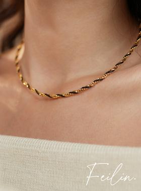 《羁绊》皮绳编织项链女简约百搭金属链颈链配饰毛衣链锁骨链配饰