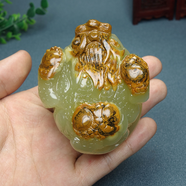 天然金蟾招财摆件新疆和田玉籽料