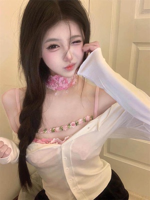 春天的花花～甜妹纯欲花朵内衣背心内搭+白色娃娃领长袖T恤上衣女