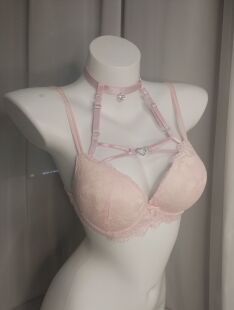 【心碎丘比特】魔法增大聚拢蕾丝纯欲挂脖粉色性感内衣文胸内搭女