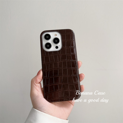 高级感复古棕色鳄鱼纹半包软壳