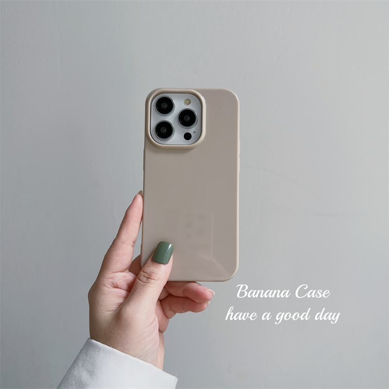 iPhone14pro奶茶色光面硅胶软壳