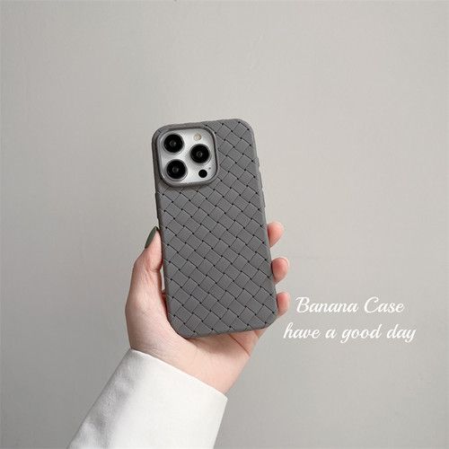 iPhone17高级灰编织纹超薄手机壳