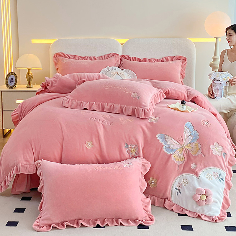 婴儿绒面保暖不起球带花边四件套