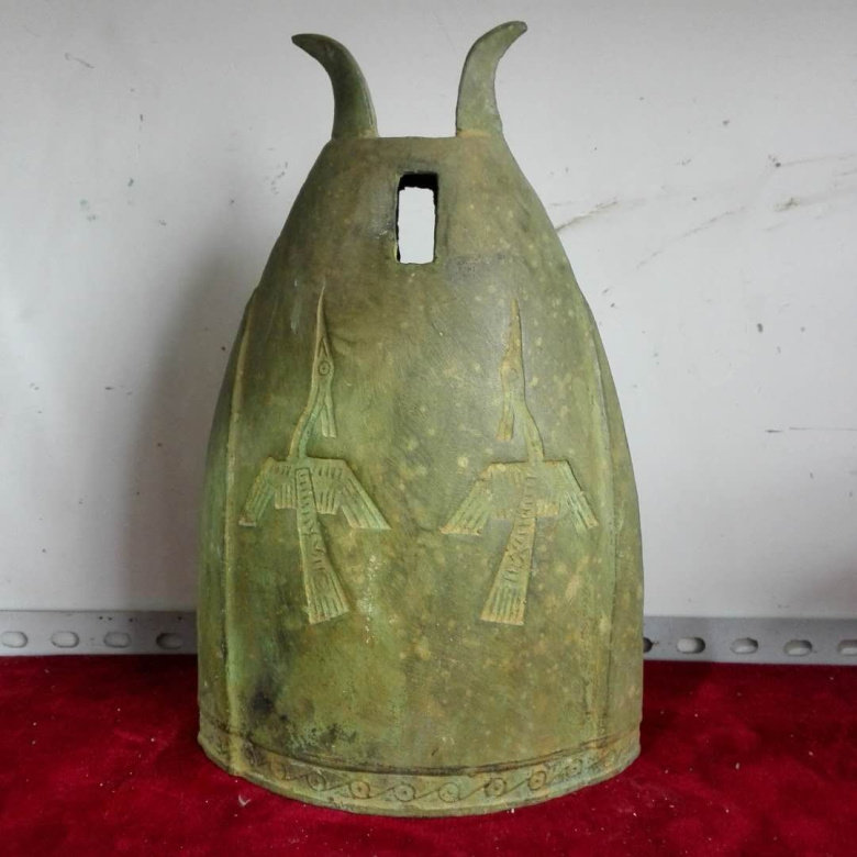 仿古青铜器风水摆件战国纯铜编钟复古镇宅古玩做旧包老浆装饰礼品
