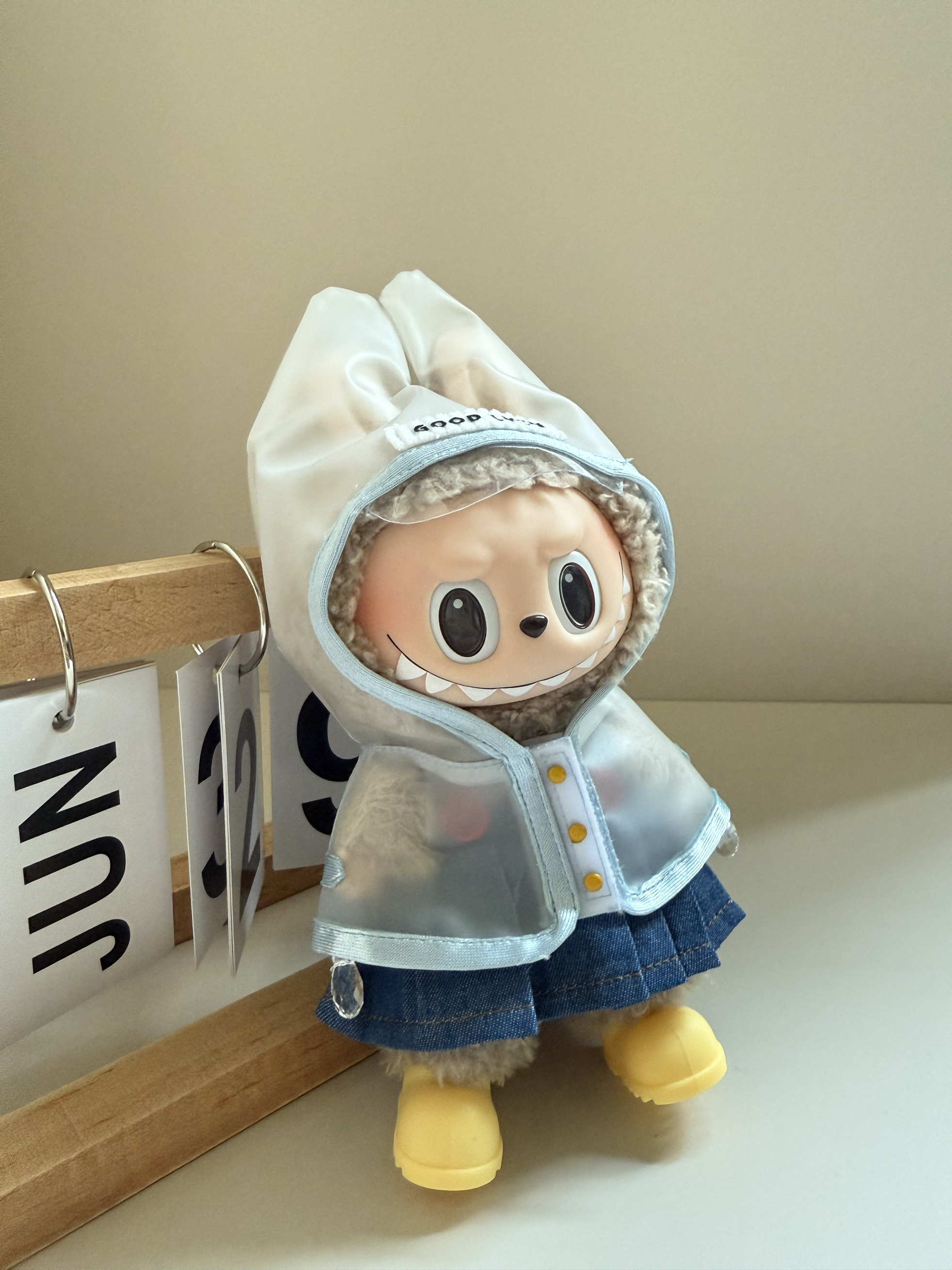 拉布布一二三代透明雨衣labubu