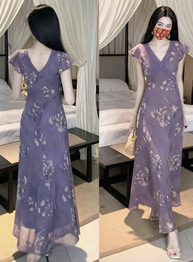 法式氛围感紫色碎花蕾丝小飞袖连衣裙女夏季气质收腰显瘦V领长裙