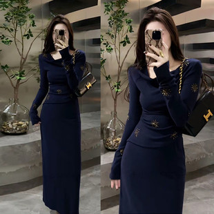 显瘦半身裙两件套女秋季 荡领上衣修身 女神范轻奢精致刺绣长袖 法式